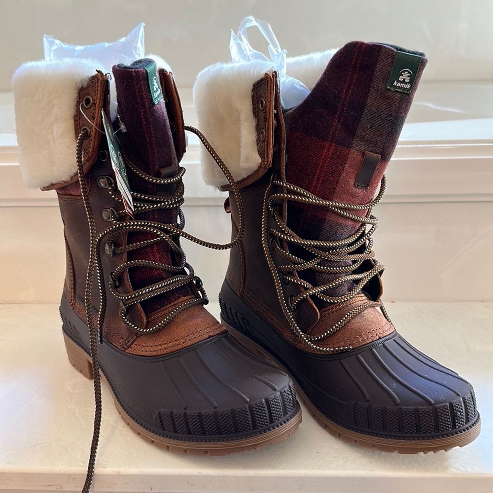 Kamik Brown Winter Rain Boots with Rubber Sole